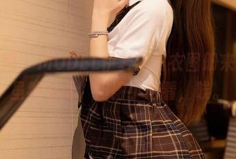 秀人网 - MODEL伊若的内衣图册来啦，虽然免费，但得小心看，唉。