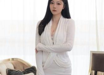秀人网 - 南初妹妹与她那长腿的美图交织,真要说是资源还是难以定义…
