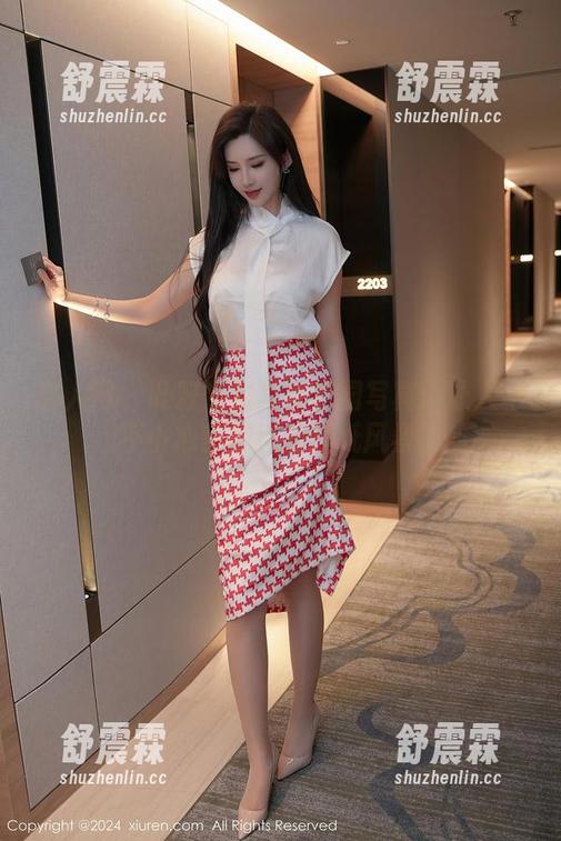 秀人网-叶籽亿 秀人网 - 叶籽亿的写作校园写真:让人一不小心就沉迷的壁纸风景。