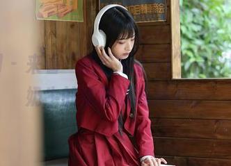 秀人网 - 来看“拍黄瓜girl”最新图集,奶牛的优雅让我捧心。