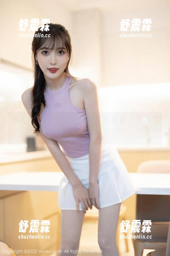 秀人网 - 林文文给的裸足写真集，下载后提醒你别再穿袜子了～
