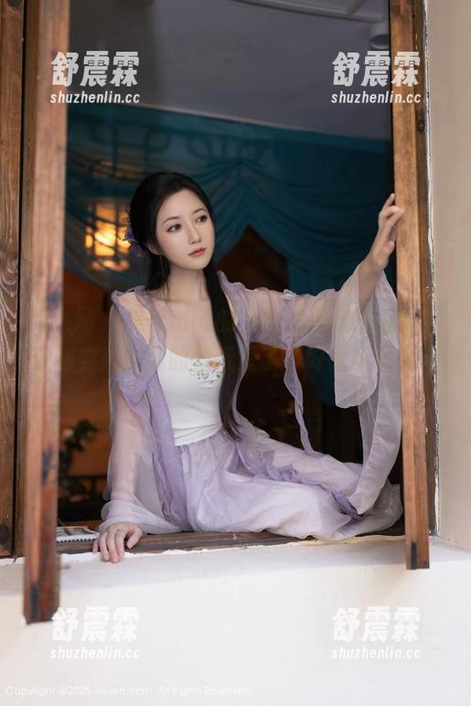 秀人网-美七mia 秀人网 - 美七mia的镂空就跟魔法似的,原图穿越到我的壁纸里了,好想多看几眼。