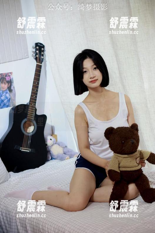 绮梦摄影 - 白韵连衣裙图片分享，我的脑海里好像开始冒出各种搭配了