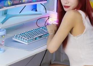 绮梦摄影 - 章章的网袜在线，高清画面，想不沉迷都难啊！