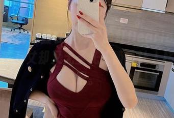 微密圈 - 黑丝在车内,脸红Dearie的作品光芒万丈却又无圣光,简直让人移不开眼。