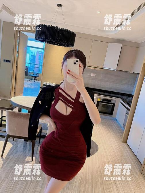 脸红Dearie 微密圈 - 黑丝在车内,脸红Dearie的作品光芒万丈却又无圣光,简直让人移不开眼。