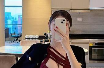 微密圈 - 呜哈哈,高清图片里的脸红Dearie姐姐也太美了吧!