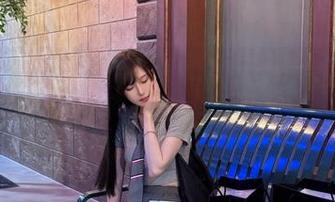 腐团儿Ikaros的写真和裤里丝，原图里竟藏着我的少女心！