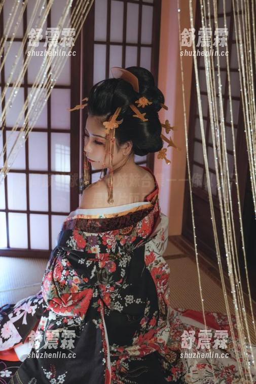 自闭颜球球的吉他妹妹合集——你以为只是照片而已？