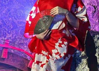 微密圈 - 轩子巨二兔的私房图包——吊着吊带,等着聊天!