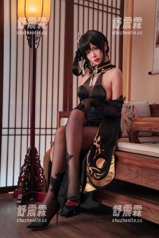 轩萧学姐：福利来啦，油亮的图片让你眼花缭乱！