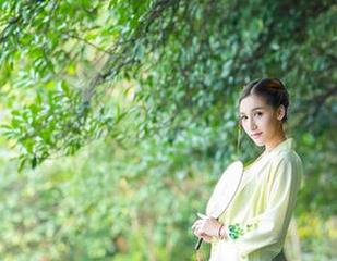 轰趴猫 - 探寻曲曲的私拍：白衬衫的叛逆游戏