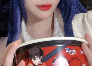 看！阿九从不咕咕的护士款美图，下载的时候别忘了把眼睛擦干净！