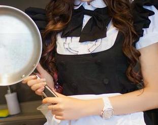 青豆客 - 最新款图包,谭晓彤带你领略女神Elise的“反复无常”秀!
