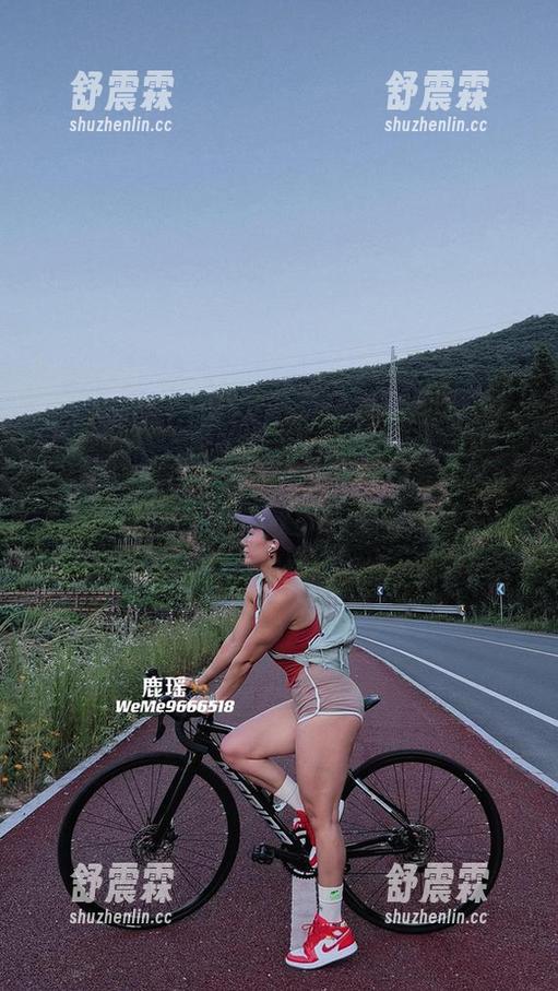 鹿瑶 微密圈 - 看吧,鹿瑶姐的网盘写真:全网尖叫!